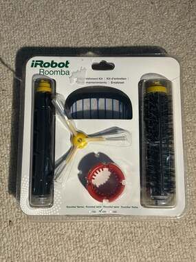 iRobot Roomba 600 Series Replenishment Kit - Brushes, Filters, and Cleaning Tool